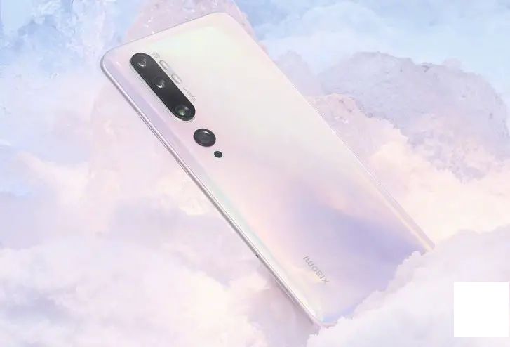 ivoomi Me 2 顆2GB RAM，4G VoLTE售價新台幣3,999元